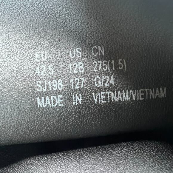 Stuart Weitzman City Stretch Leather Knee High Boots Black Women's 12B Tried On - Picture 8 of 9